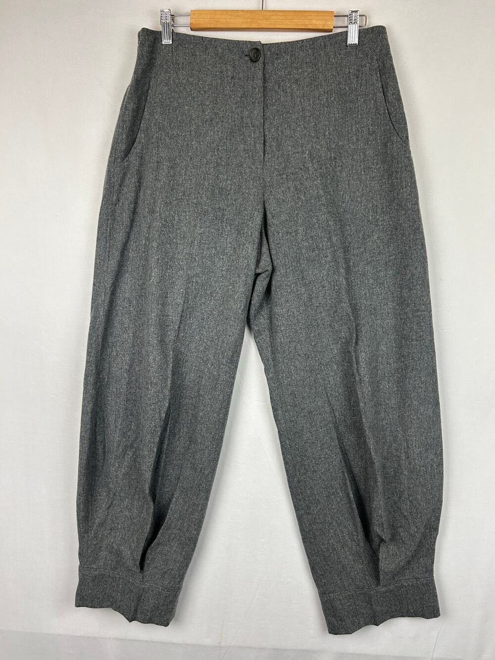 Oska Gray Wool Cotton Blend Tapered Leg Trouser Pants Women's Size 3 or US 10/12